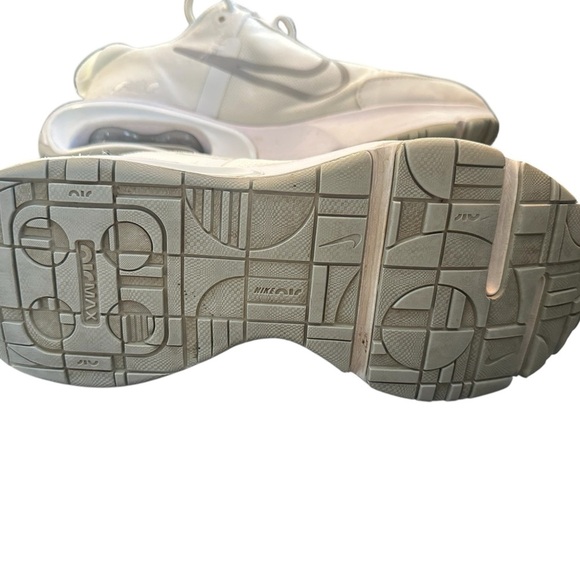 Nike Air Max INTRLK Women’s Shoes Sz 8 White - Picture 10 of 11